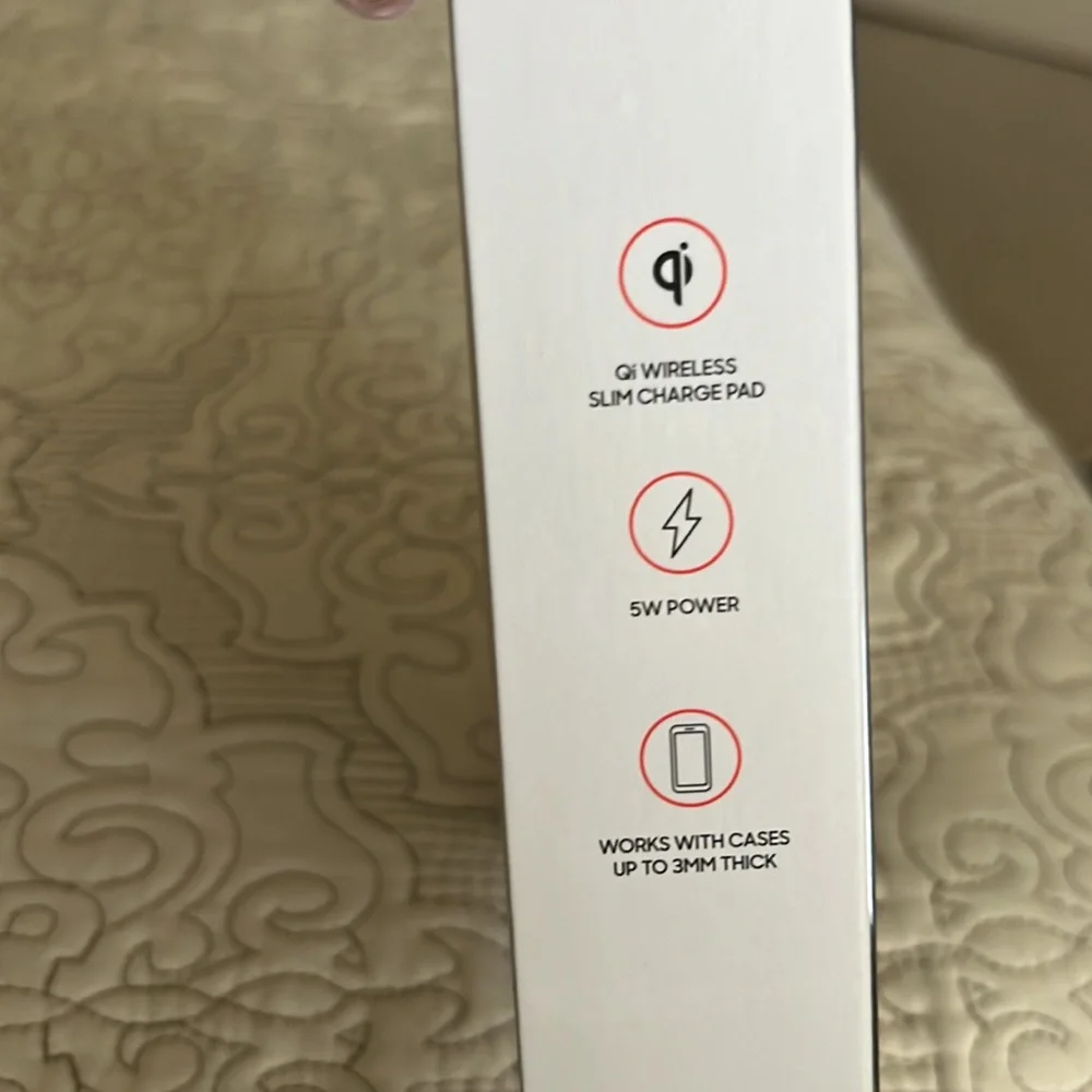 COPY - Sharper Image Wireless Charging Pad in gray NWOT